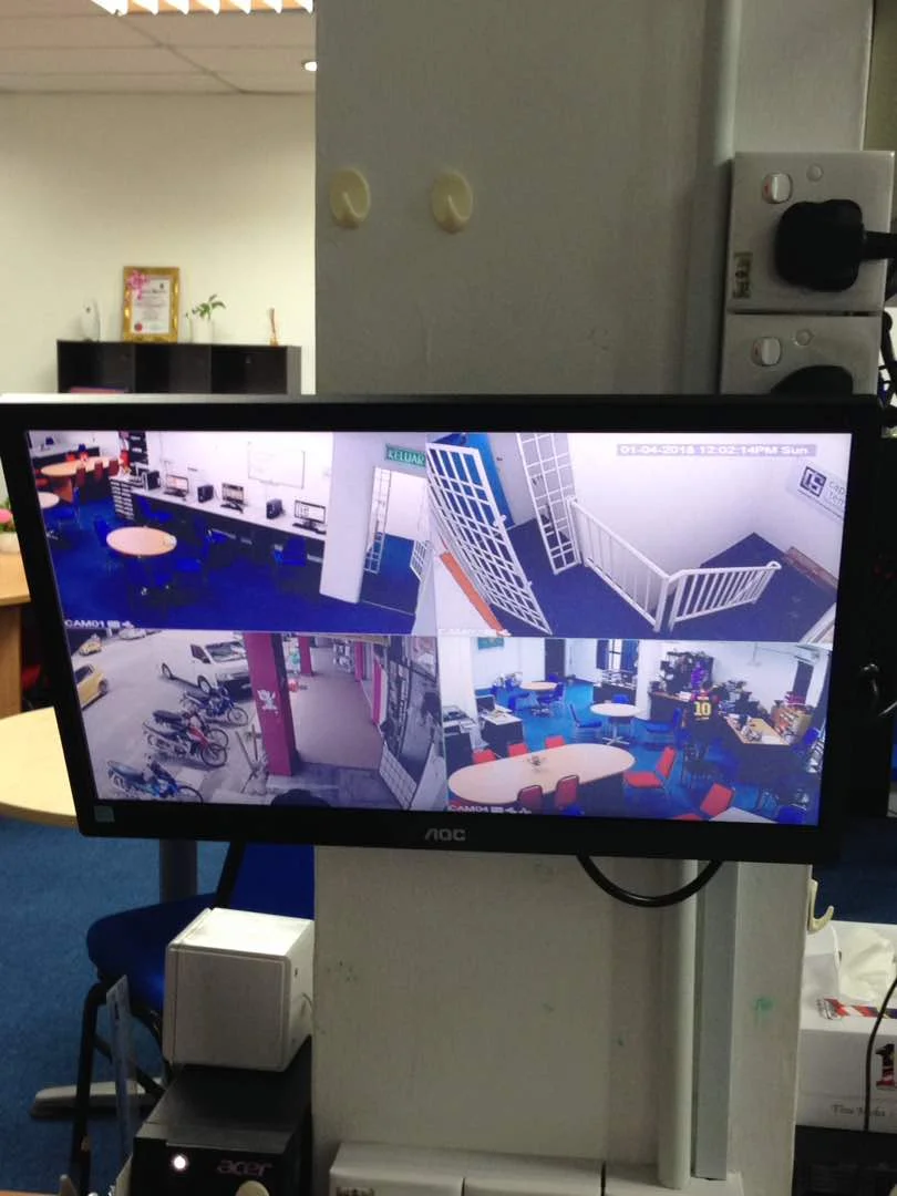 Paparan sistem kamera CCTV — foto galeri yang dibekalkan pemilik FMZ